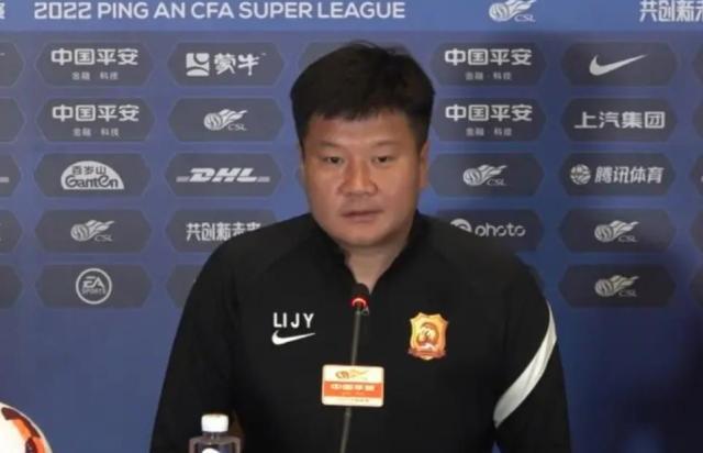 竞技宝-海港vs武汉长江：张琳芃徐新首发 胡靖航搭福布斯