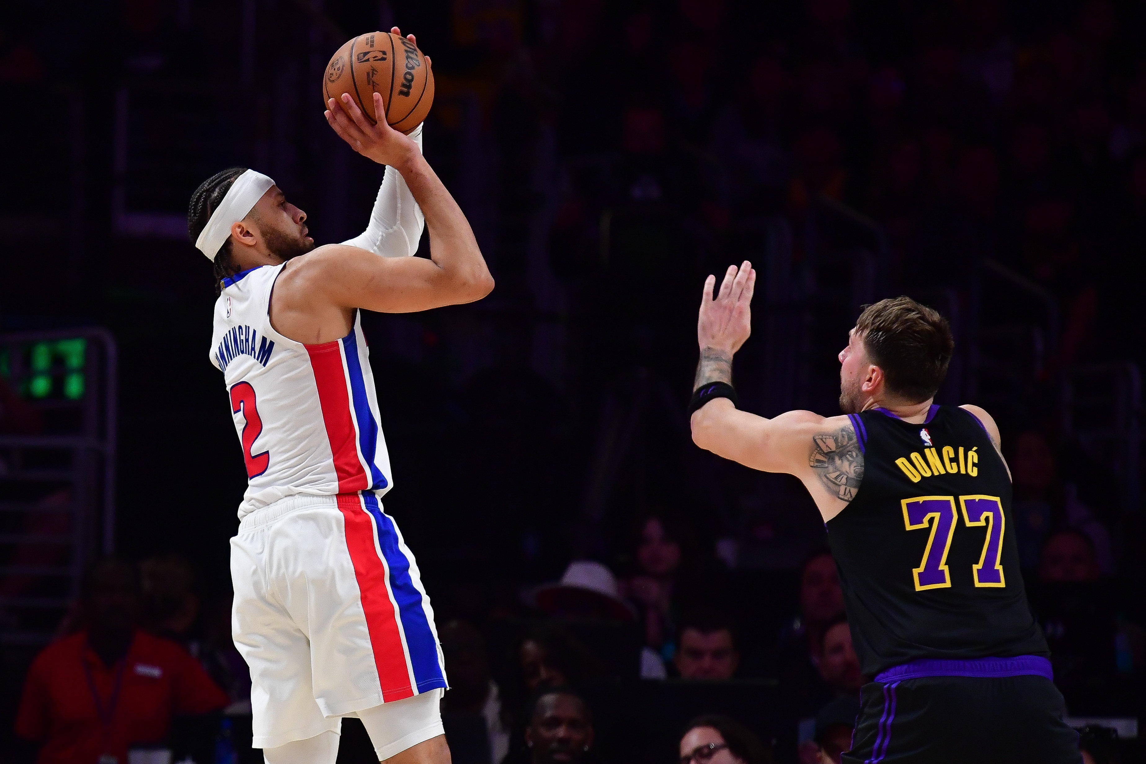 竞技宝-路威:65场规则让球星落选致最佳阵容名不副实 而这直接涉及到钱